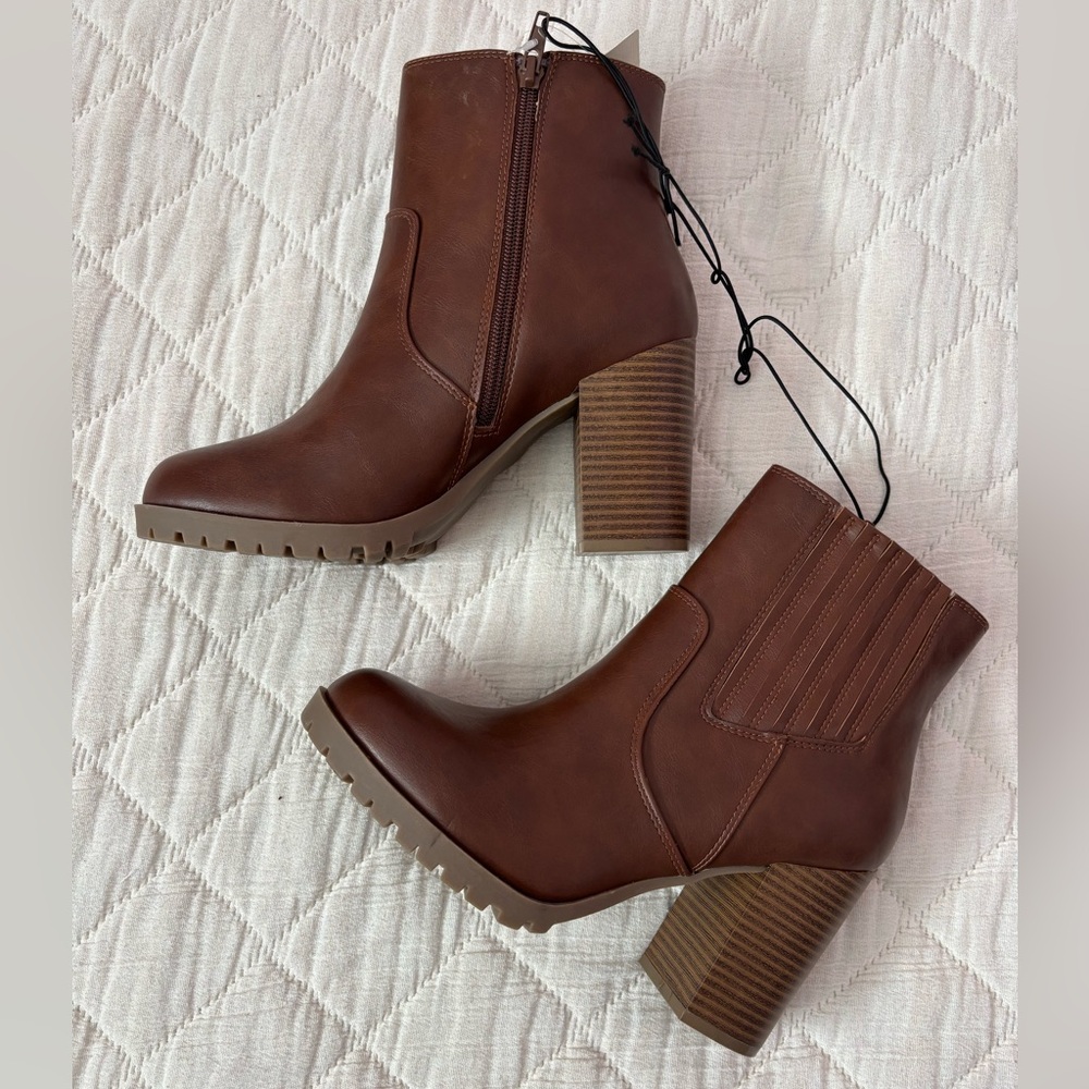 A.N.A Brown Ankle Booties Sz 8 NWT | - Picture 6 of 8